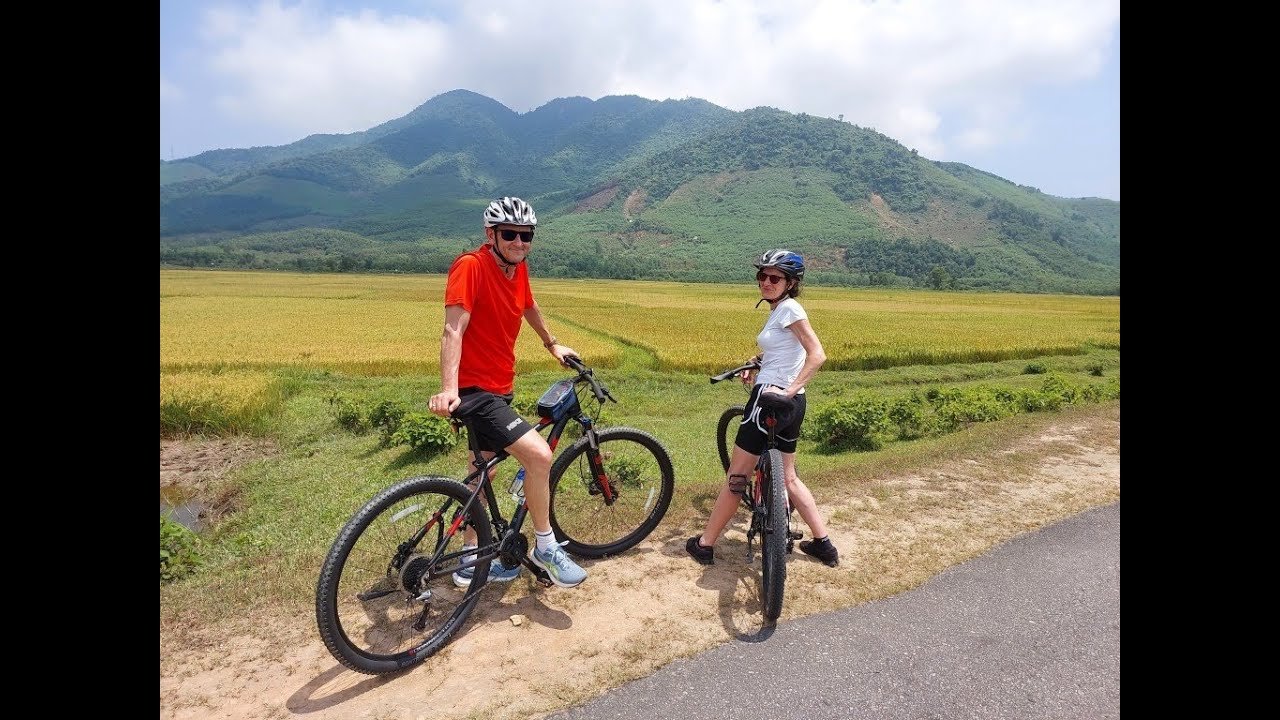 Hue to Da Nang Bicycle Tour 1 Day